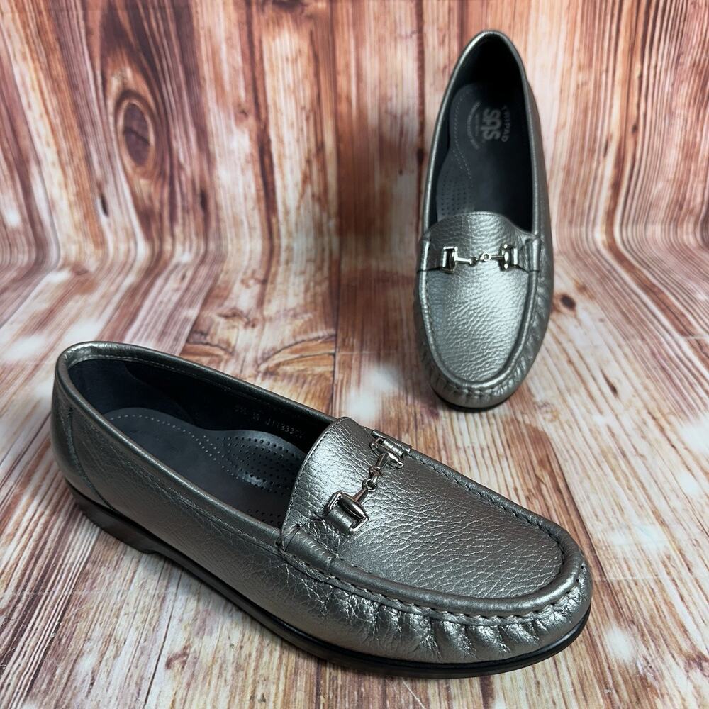 SAS Size 9.5 Metallic Leather METRO Silver Horsebit Comfort Loafer Shoe Flats